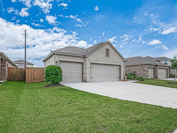 5th image of 1214 Red Hills Dr