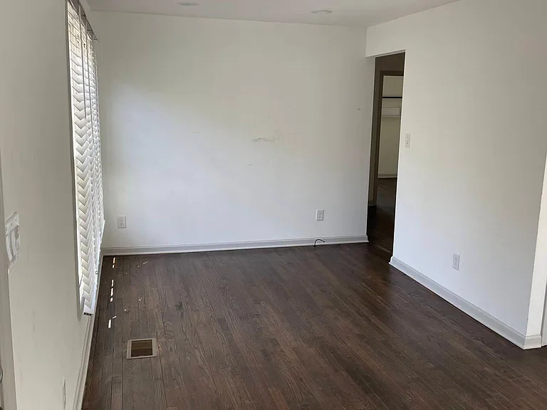 2093 Verbena St NW — Photo 3