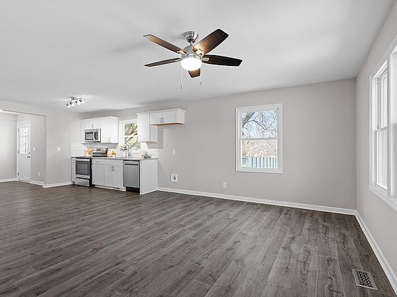 2nd image of 289 Christopher Dr