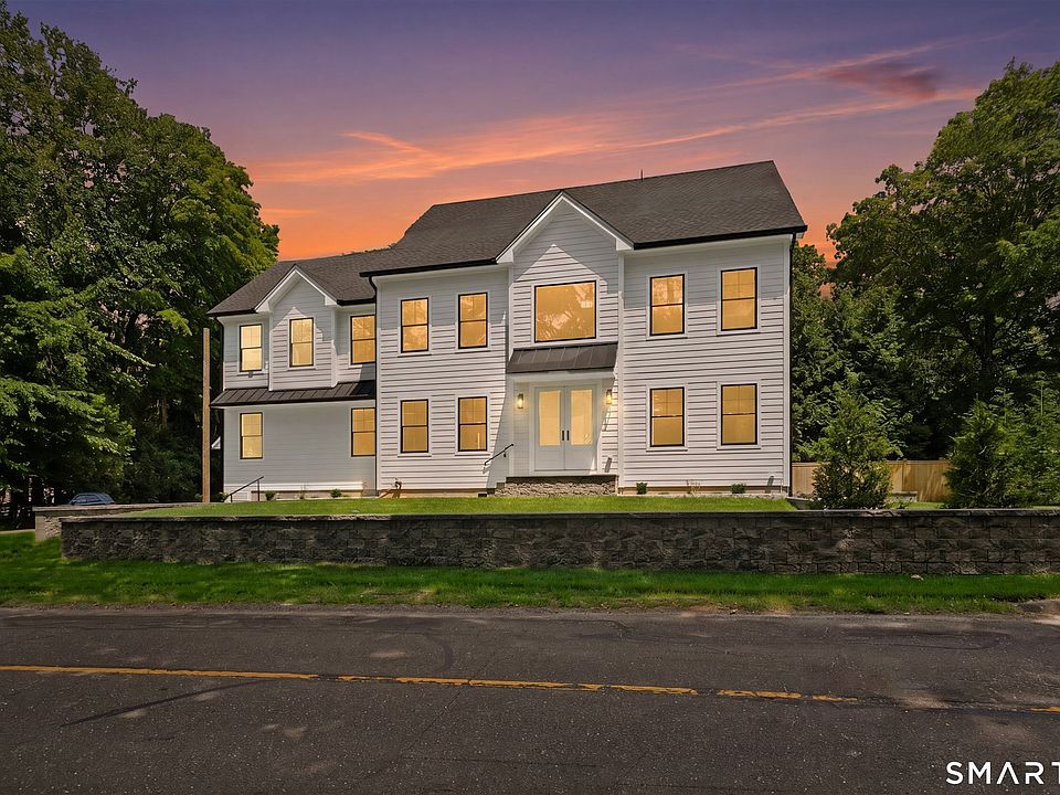 1st image of 36 East Main Street