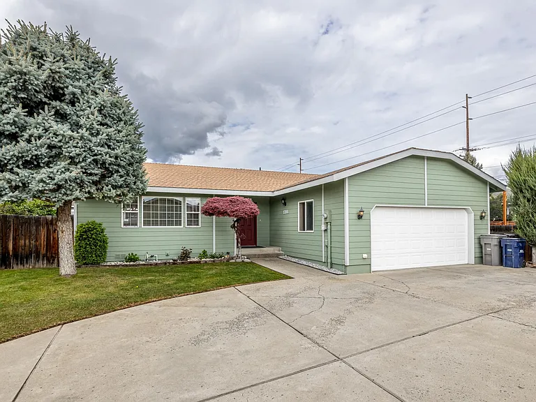 1708 Terrea Ct — Photo 3