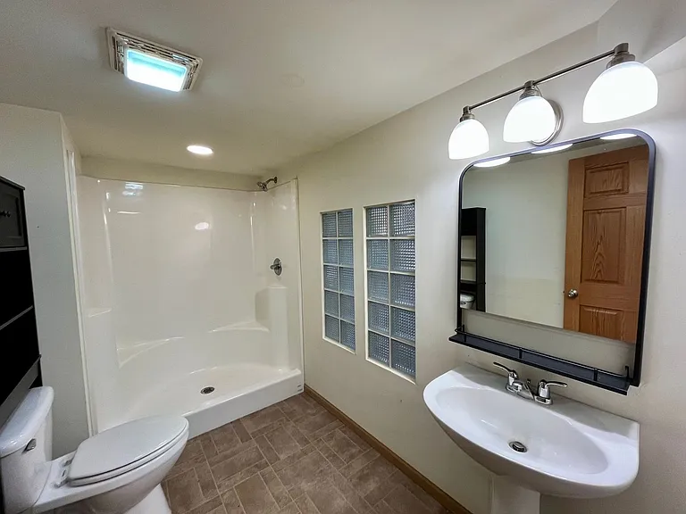 2093 Creek Rd — Photo 10