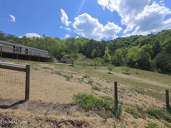 2nd image of 1220 Raven Hill Rd