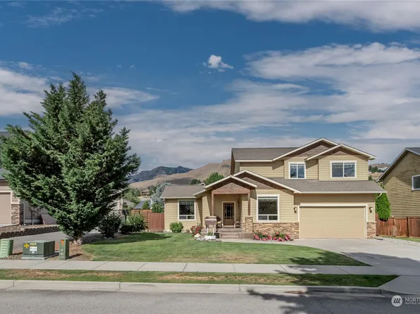 912 N Woodward Drive, Wenatchee, WA 98801