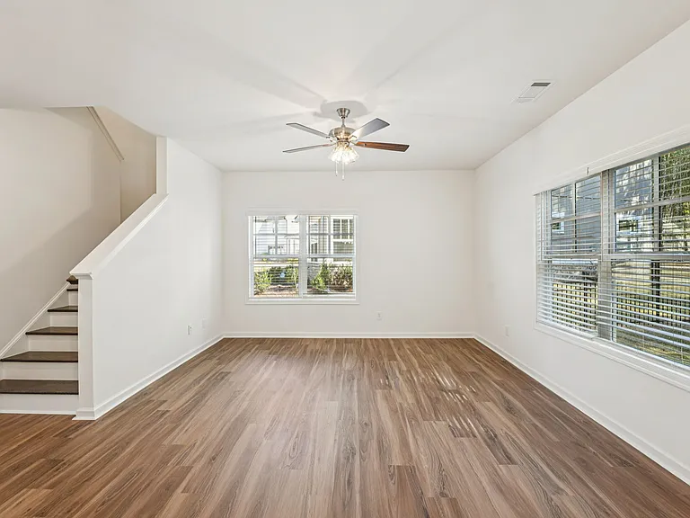 Quinn Residences at Dorchester Place — Photo 134