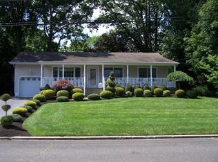 124 Irwin Pl, Middletown, NJ 07748