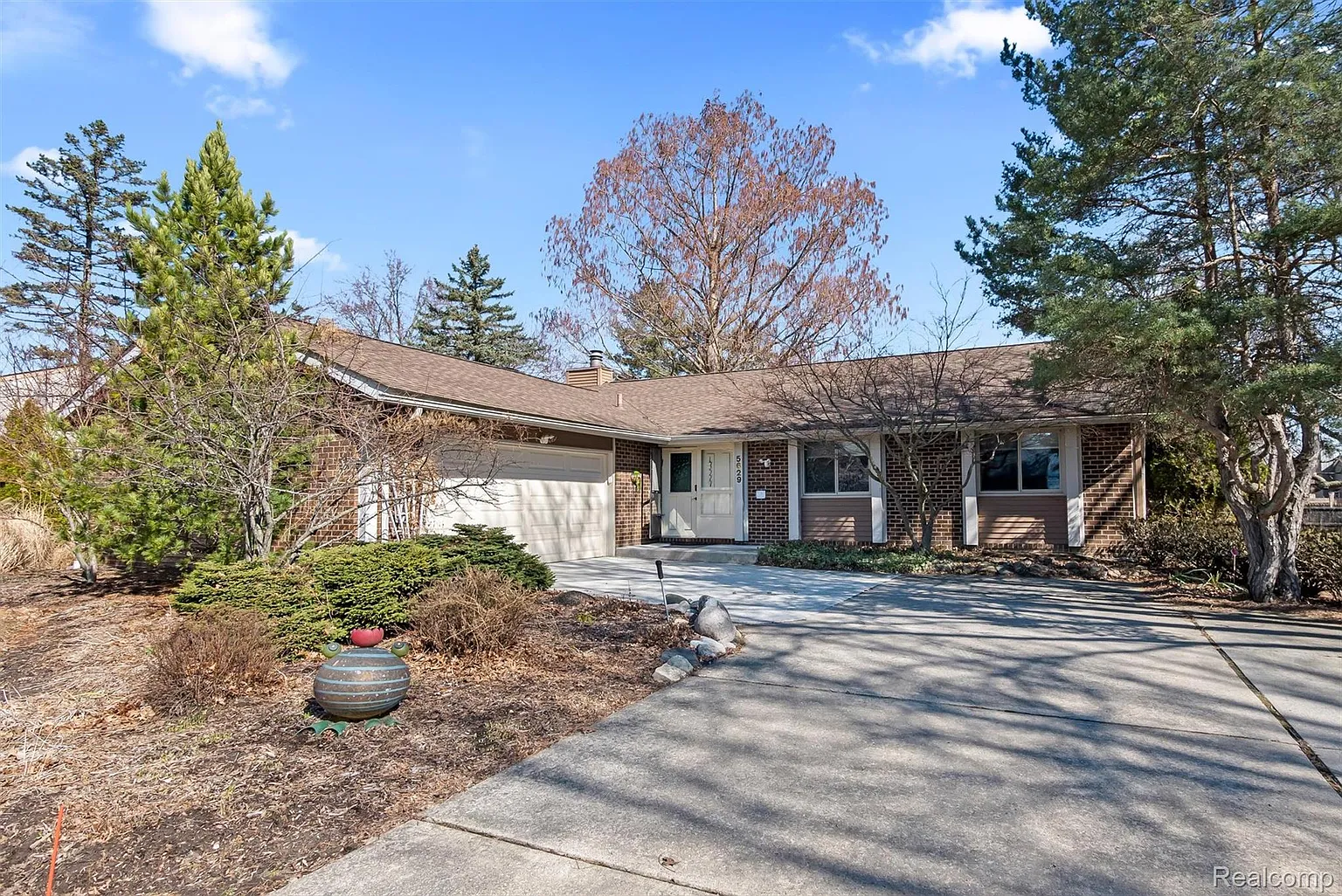 5629 Perrytown Dr photo 1