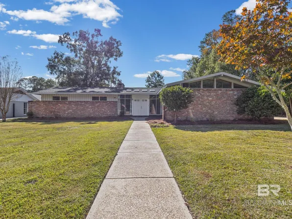 3913 Pembrocke Ave, Mobile, AL 36608