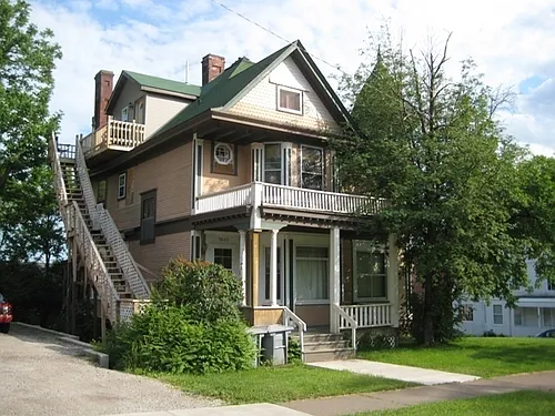 1602 E 1st St #5 Photo 1