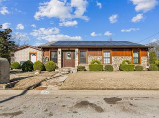 502 Graham St, Cleburne, TX 76033