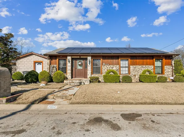 502 Graham St, Cleburne, TX 76033