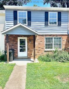 32 Sitting Bull Dr, Saint Albans, WV, 25177
