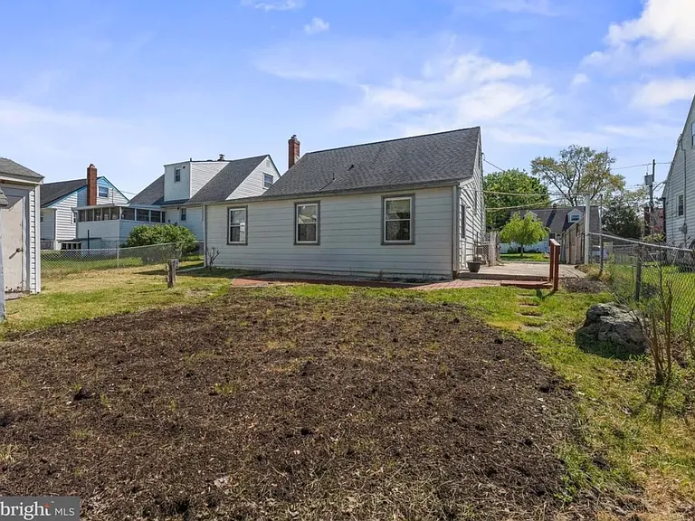 313 Union Ave — Photo 11