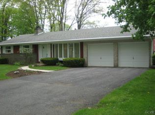 4109 Oakwood Cir N, Whitehall Township, PA 18078