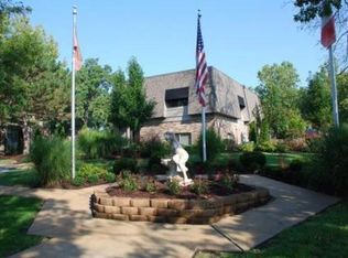 1716 E 97th St, Kansas City, MO 64131