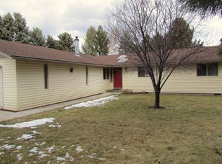 521 Lonesome Pine Rd, Yakima, WA 98903