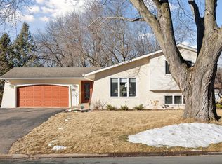4685 Lorinda Dr, Shoreview, MN 55126