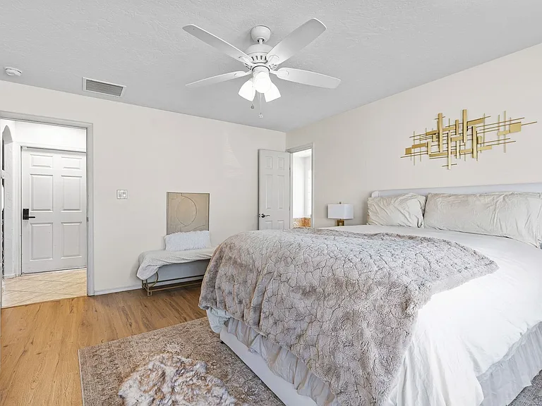 600 Coronado Dr — Photo 22