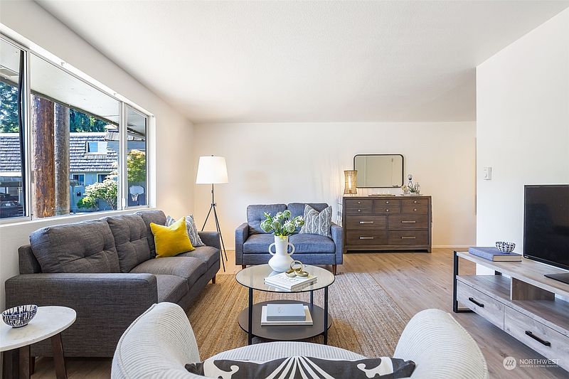3rd image of 20514 76th Avenue W #B