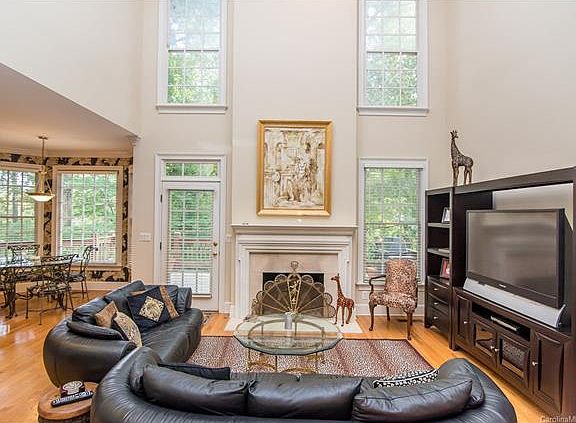 3rd image of 7229 Meadow Run Ln #37