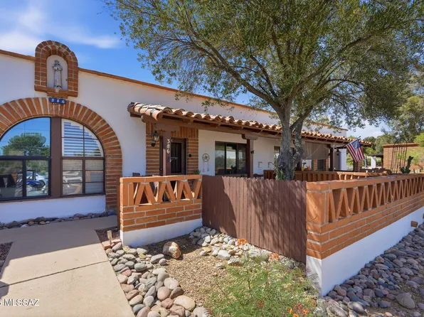 386 S La Canada Dr, Green Valley, AZ 85614