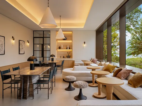 482 Kent Avenue image 14 of 24