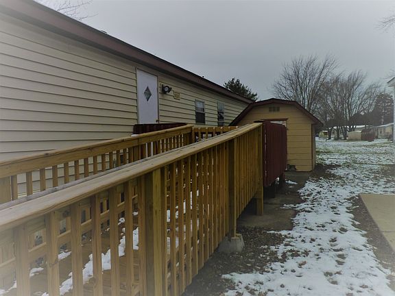 3rd image of 247 Carriage Dr
