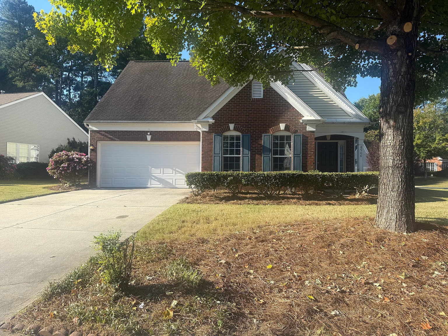 3 bed, 1880 sqft, $2,350 — Photo 1