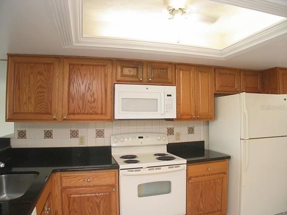 5th image of 1806 Mariner Dr APT 317
