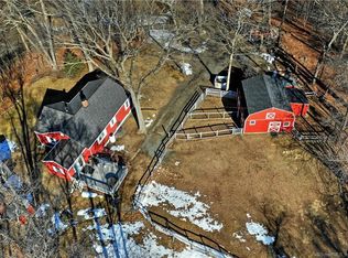 122 Hunters Trl, Madison, CT 06443