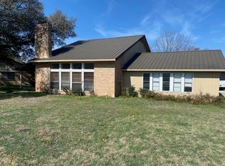 1303 Southgate Dr, Brownwood, TX 76801