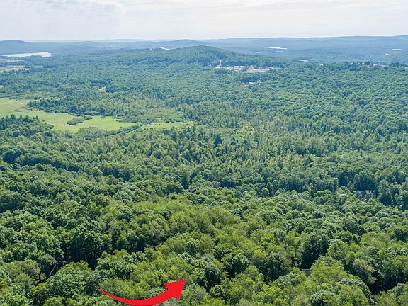 3rd image of 1 Betts Ln