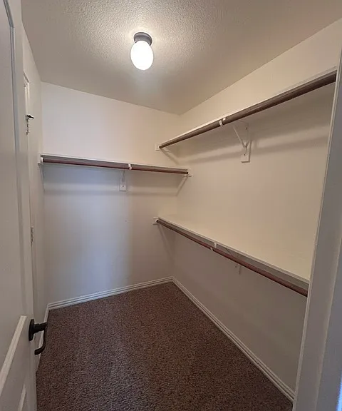 3004 Hereford Dr — Photo 32