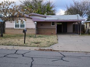 2412 Taylor Ave, Woodward, OK 73801