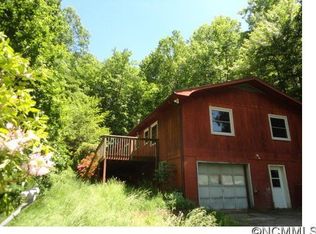 40 Hidden Lake Dr, Candler, NC 28715