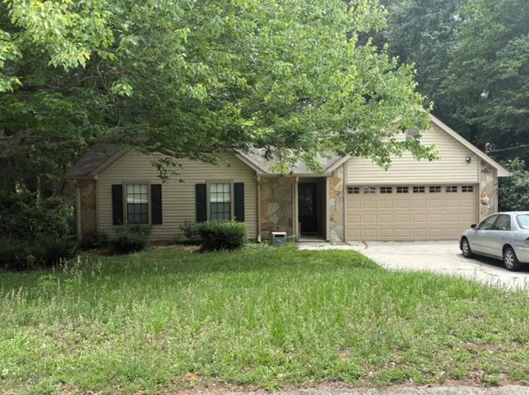 2090 Walden Park Pl, Snellville, GA 30078