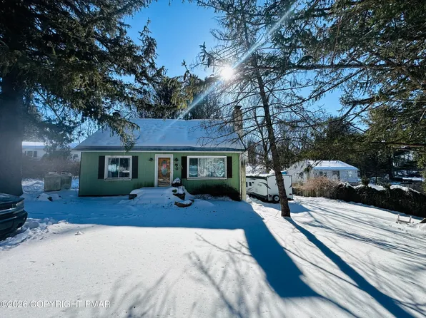 106 Independence Rd, East Stroudsburg, PA 18301