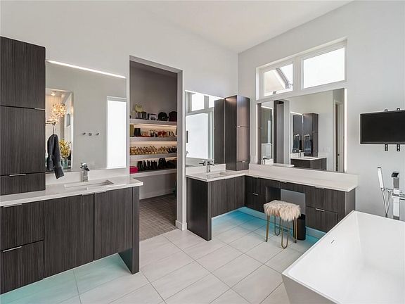 2nd image of 1809 Serenity Cir