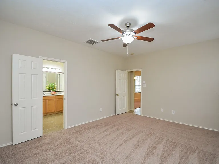 9203 Kransbury Ln — Photo 21