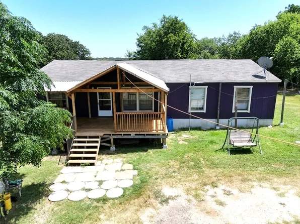 305 Thompson Rd, Dale, TX 78616