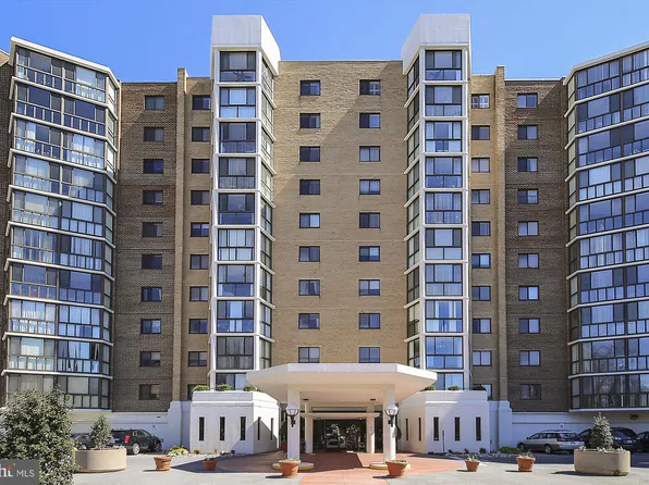 15100 Interlachen Dr #4-526, Silver Spring, MD 20906