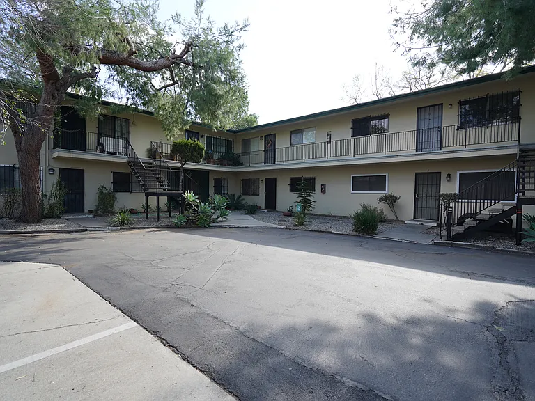 35 El Nido Ave #2 — Photo 14