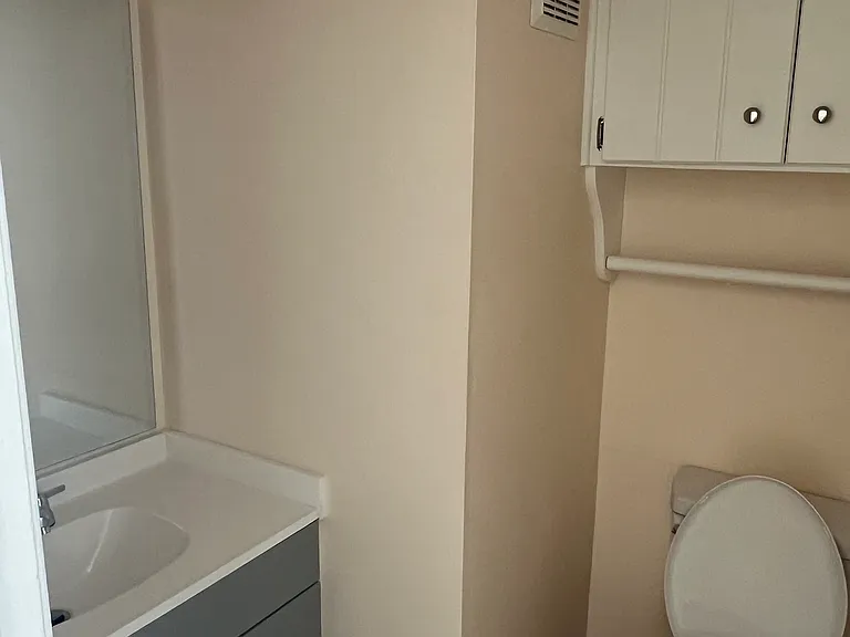 323 E Blackstock Rd #11 — Photo 3