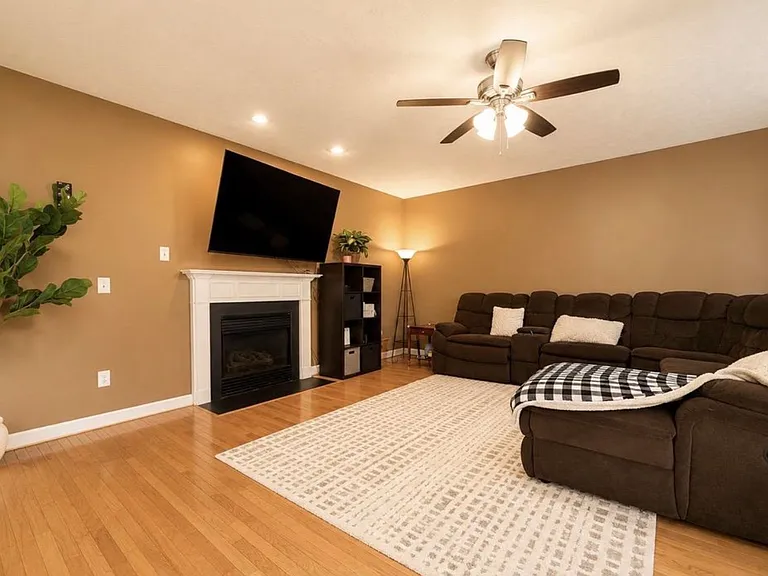 3029 Marsh Crossing Dr — Photo 8