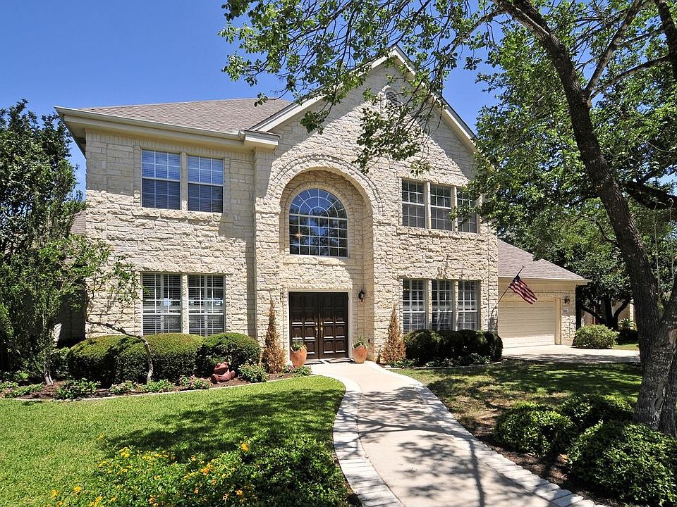 Custom Home on a Quiet Cul-de-Sac street in Northwest Hills/Cat Mountain.