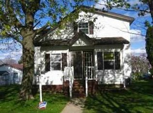 319 Main St, Bennett, IA 52721