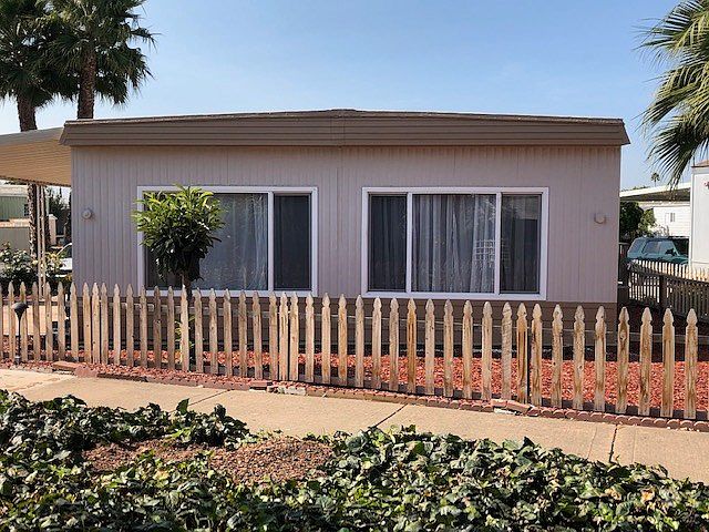 1st image of 231 Jamaica Cir