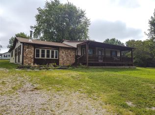101 Baldwin Rd, Bourbon, MO 65441