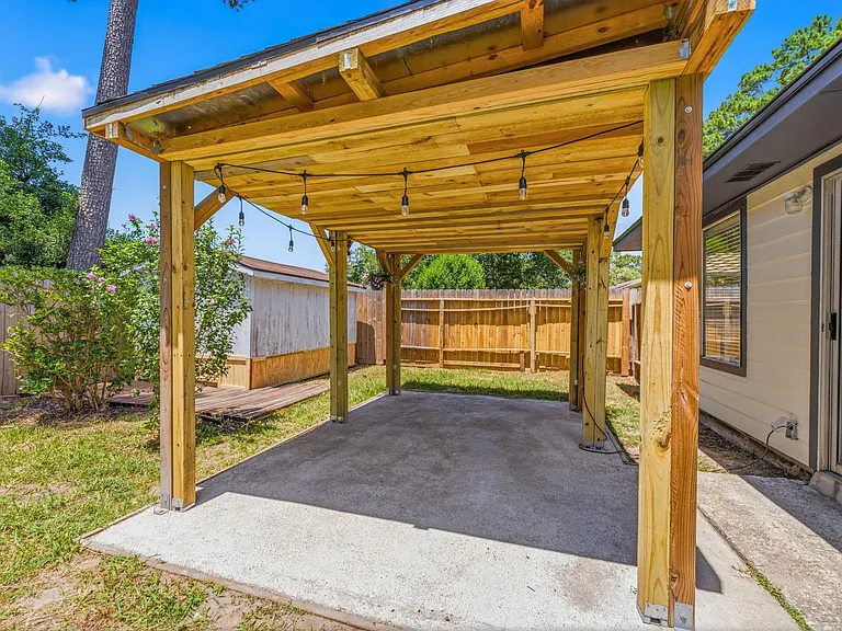 3535 Nutwood Ln — Photo 30
