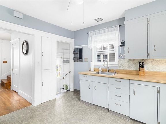 4th image of 15 Coombs St